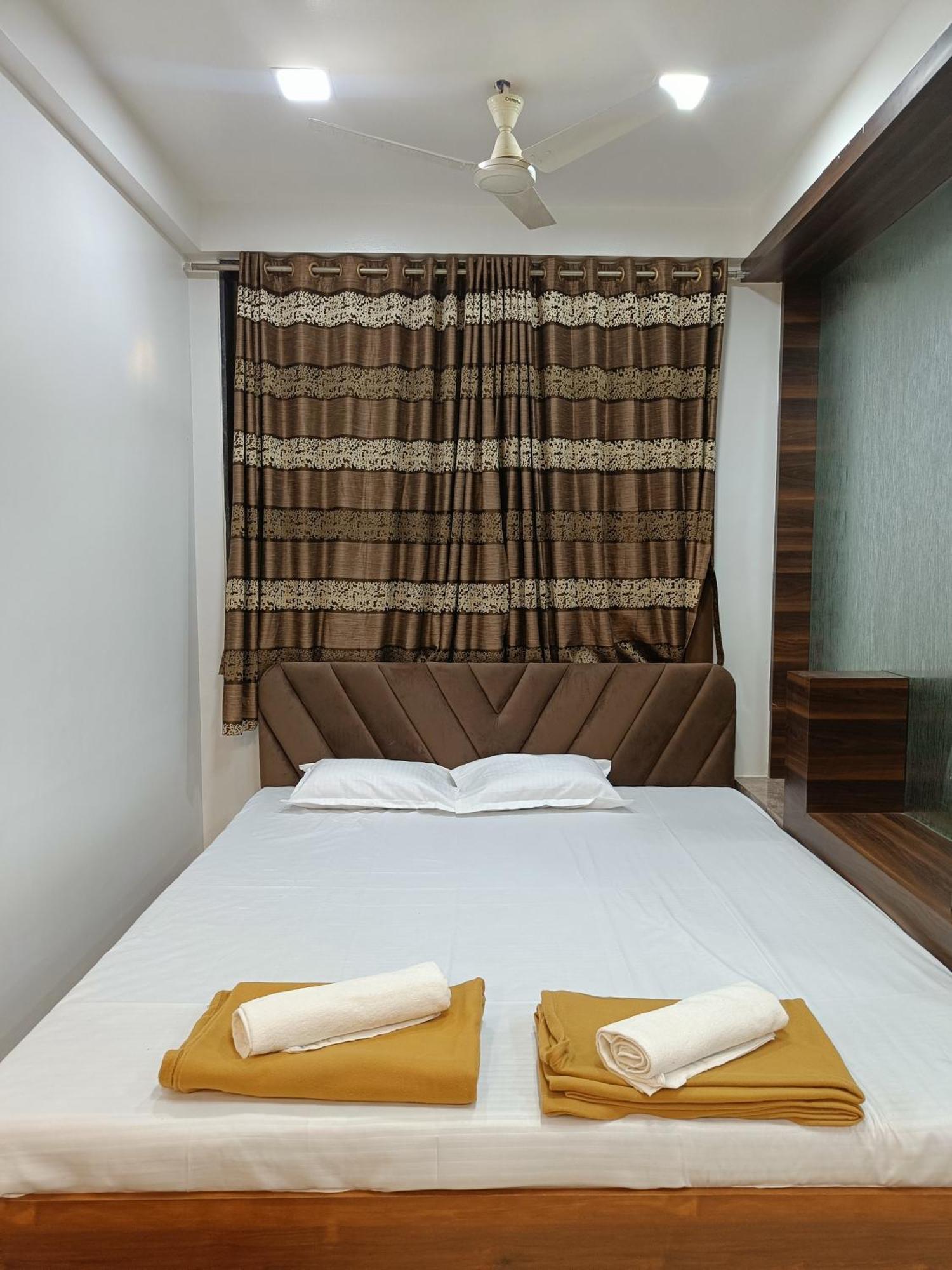 Rain Mist 4Bhk Luxury Villa With Private Pool Lonavala Bagian luar foto